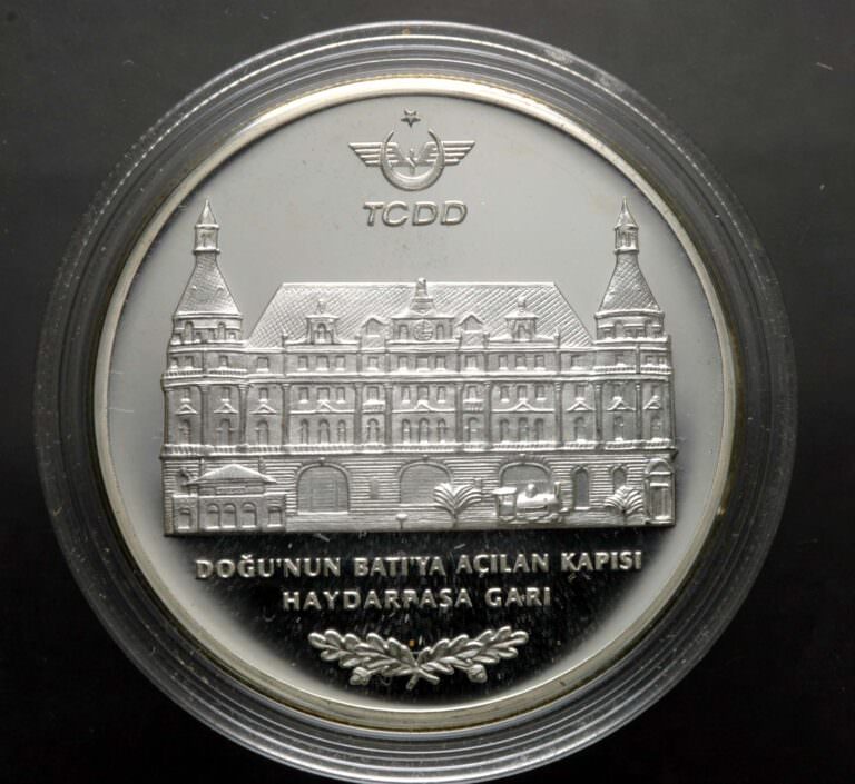 2006 Yılı TCDD 150. Yıl Haydarpasa Garı Darphane Hatıra Gümüş SERTIFIKALI