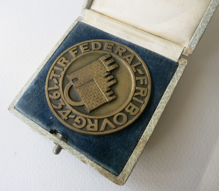 SCHWEIZ TIR Fedéral Fribourg 1934 Medal - Paul Kramer Neuchatel *SATILDI - OUT OF STOCK - Görsel 2
