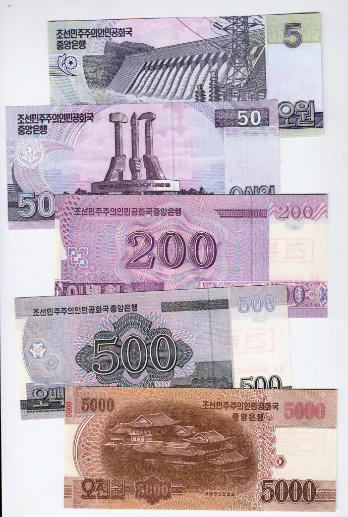 NORTH KOREA - KUZEY KORE  *SPECIMEN çil 5 banknot - Görsel 2