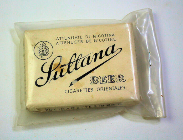 SULTANA BEER Tabak ORIENT aus Karton - 10x7,5x2 cm.