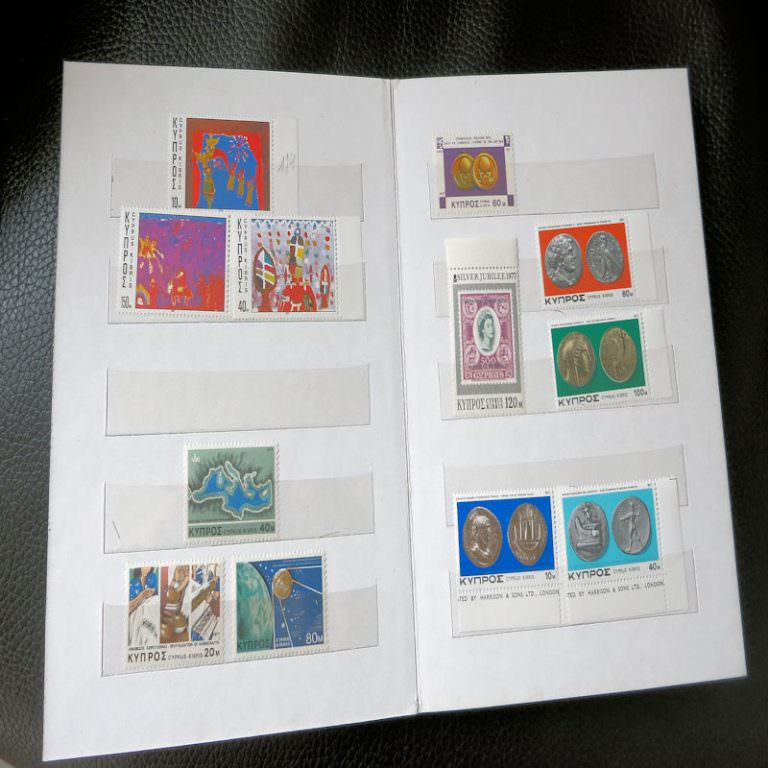 Kıbrıs Cyprus Pul albümü (ilk iki hariç hepsi Mint **MNH çil pulların) - Görsel 5