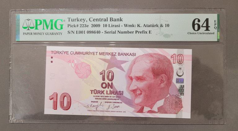 9. Emisyon 10 Lira 2009 Pick # 223e *E001 - PMG sertifikalı 64 EPQ sertifikali çil banknot