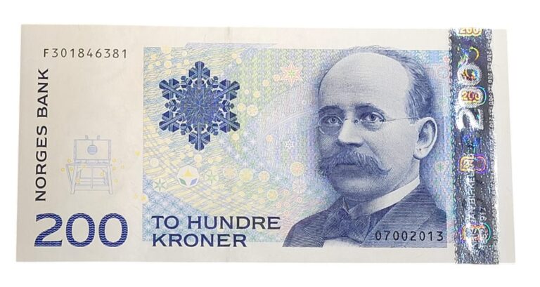 Norveç Norway 200 Kronor UNC *çil SATILDI - OUT OF STOCK