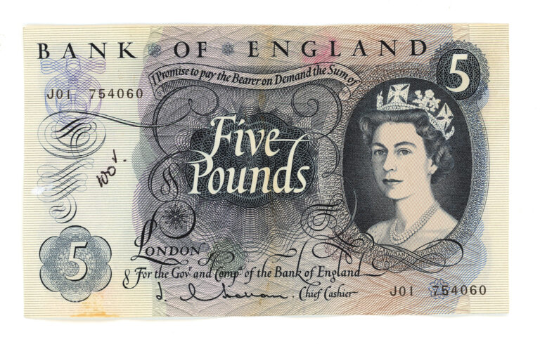 Great Britain 5 Pounds w/ Queen VF (ççt)
