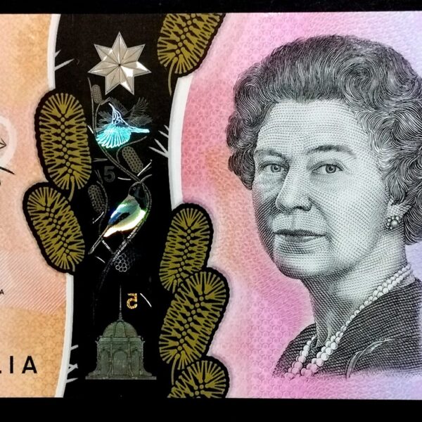 AUSTRALIA 5 Dollars 2016 Polymer UNC *çil banknot kraliçe *SATILDI - OUT OF STOCK