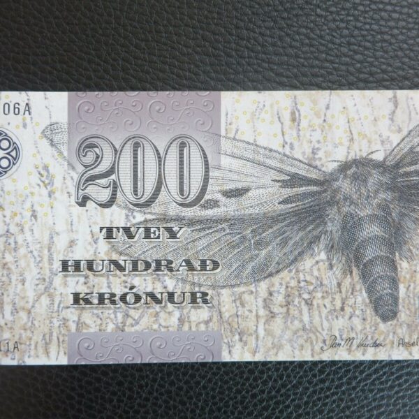 FAEROE ISLANDS 200 Kroner 2011 Pick#31 - UNC