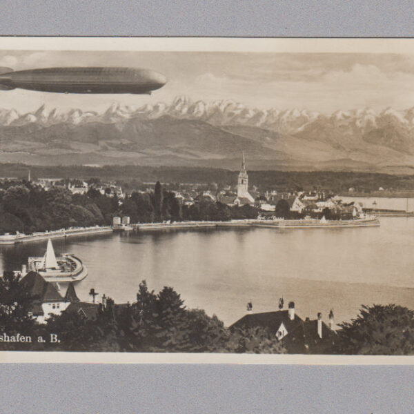ZEPPELIN LZ 127am Bodensee Realphotocard 14x9 cm. (mit spez. Stempel)