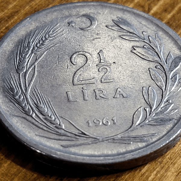 ikibuçuk Lira 1961 *Nadir