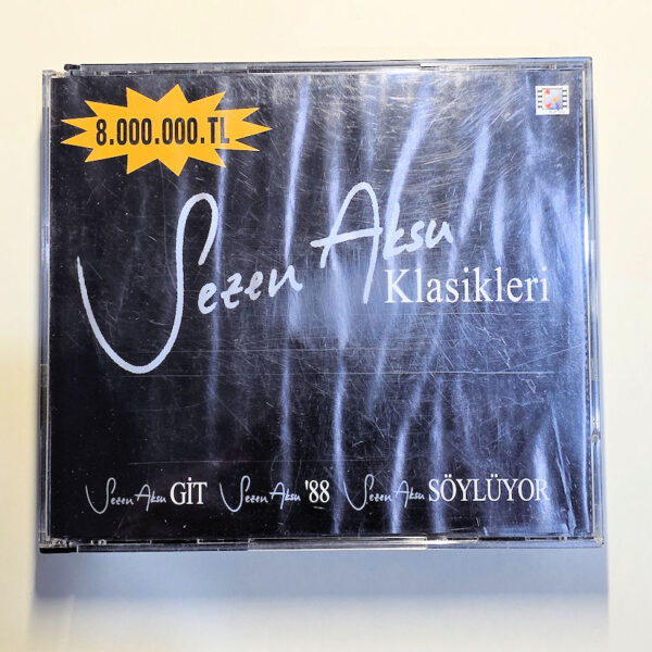 SEZEN AKSU klasikleri (3 CD ve Kapak iyi durumda, kitapçik kötü durumda)