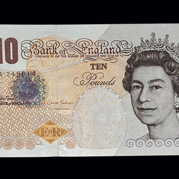 GRAND BRITAIN İngiltere 10 pound 2002 KRALİÇE - ÇİL *UNC