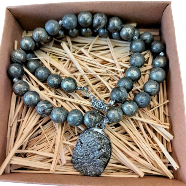 Pirint taşı kolye (8 mm ) Enerji taşı