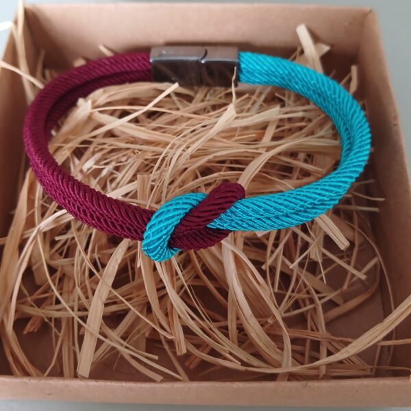 Renklerine Sadık Olanlara "Taraftar Bilekliği" (Bordo Mavi)