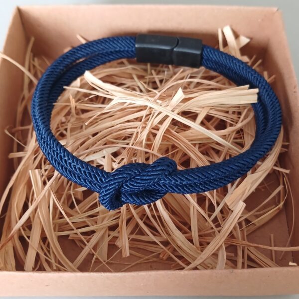 Tarzını Tamamlayan Şık Bileklik